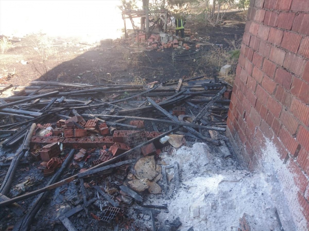 Karaman'da Ot Yangını 8