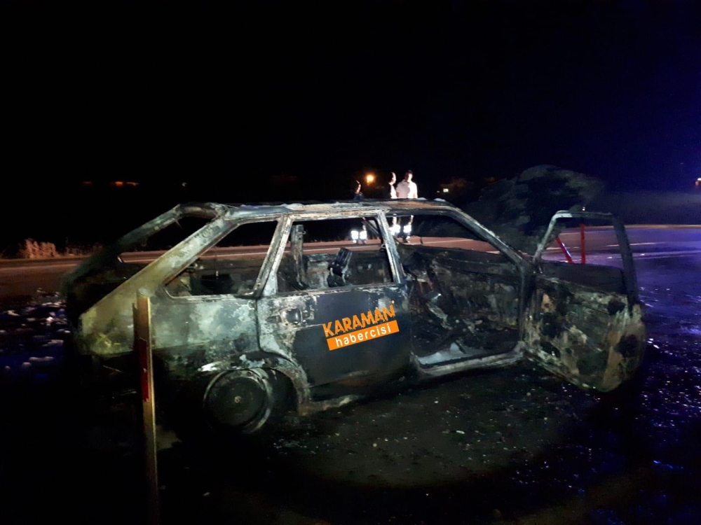 Karaman'da Otomobil Alev Aldı 12