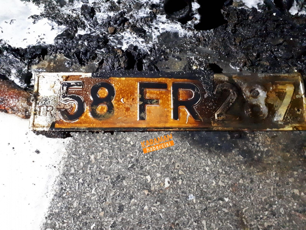 Karaman'da Otomobil Alev Aldı 17