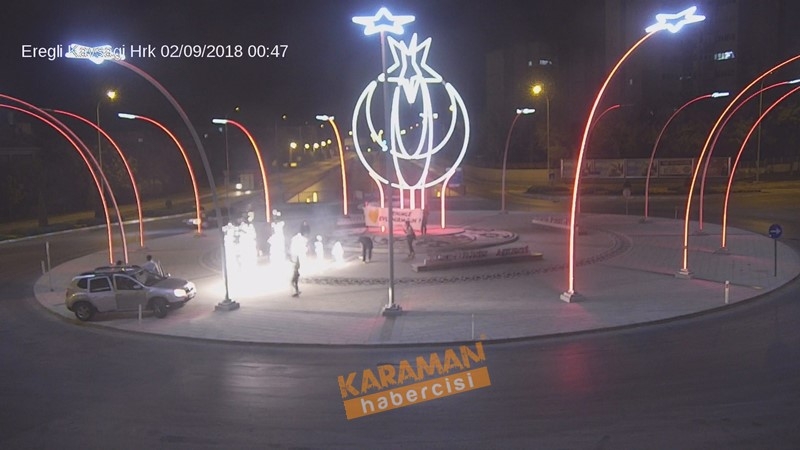 Şehir Kameralarına Bu Sefer Evlenme Teklifi Takıldı 2