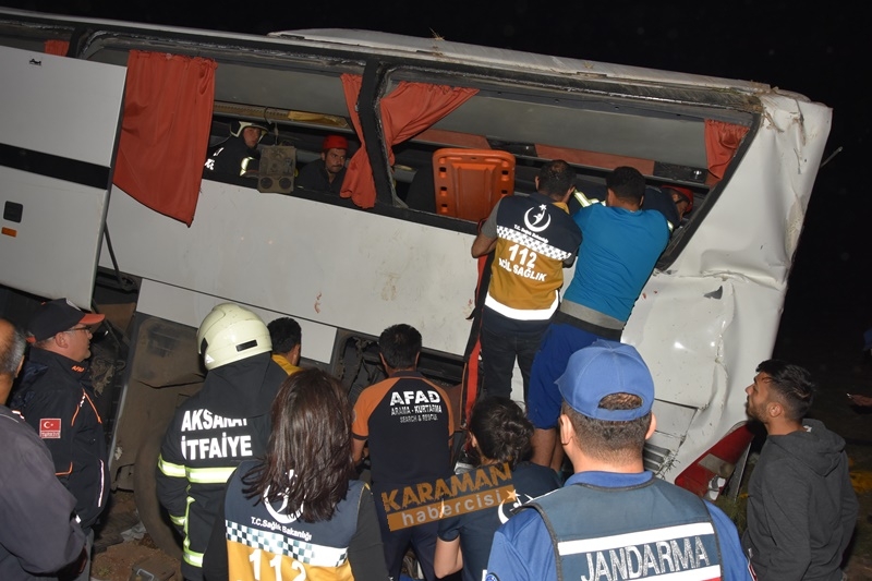 Aksaray Yolunda Otobüs Devrildi 5