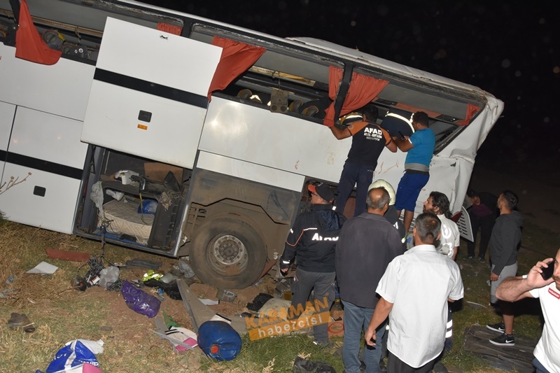 Aksaray Yolunda Otobüs Devrildi 6