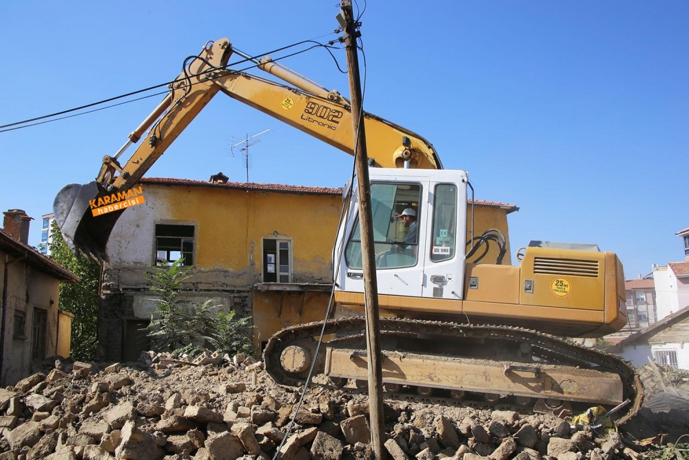 Karaman’da Bir Ay İçerisinde 30 Metruk Bina Yıkıldı 4