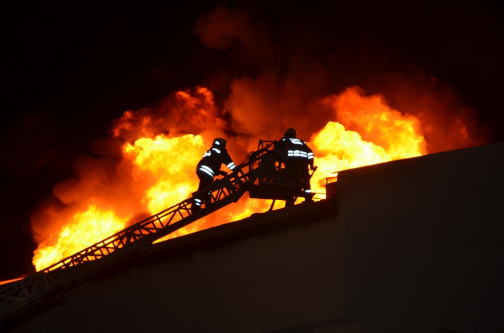 Kız Yurdundaki Yangın Söndürüldü 1