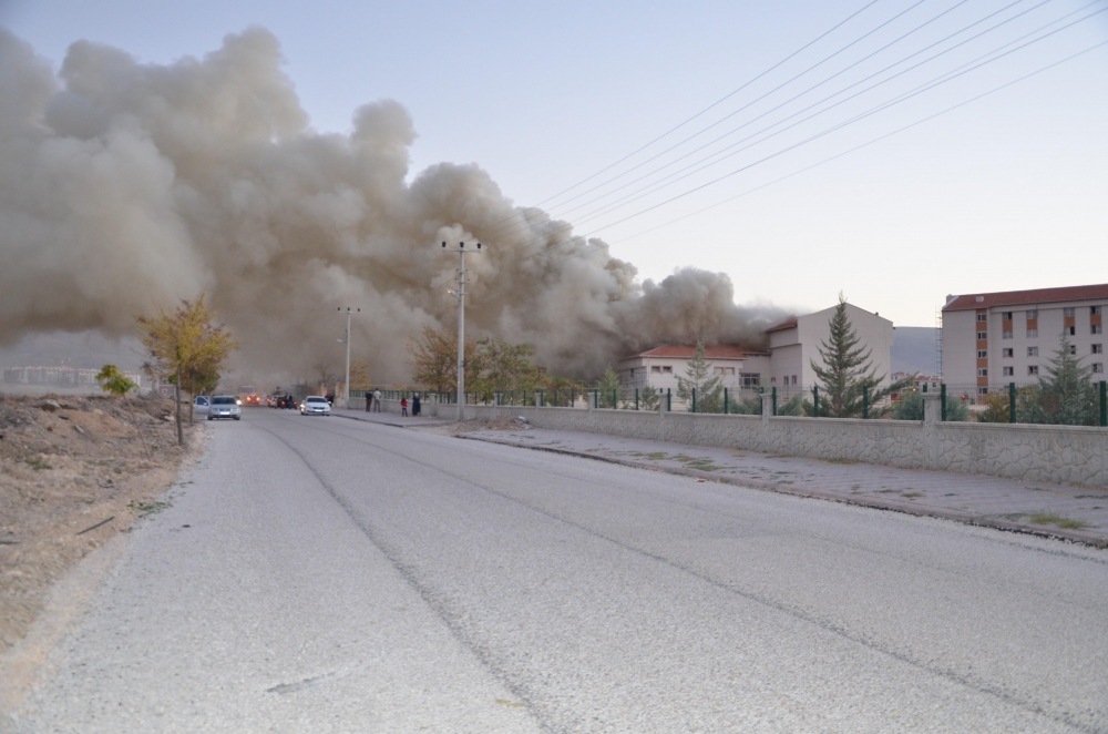 Kız Yurdundaki Yangın Söndürüldü 6