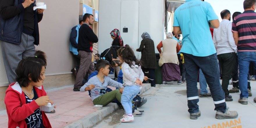 Karaman 4.Toki’de Piknik Tadında Aşure İkramı
