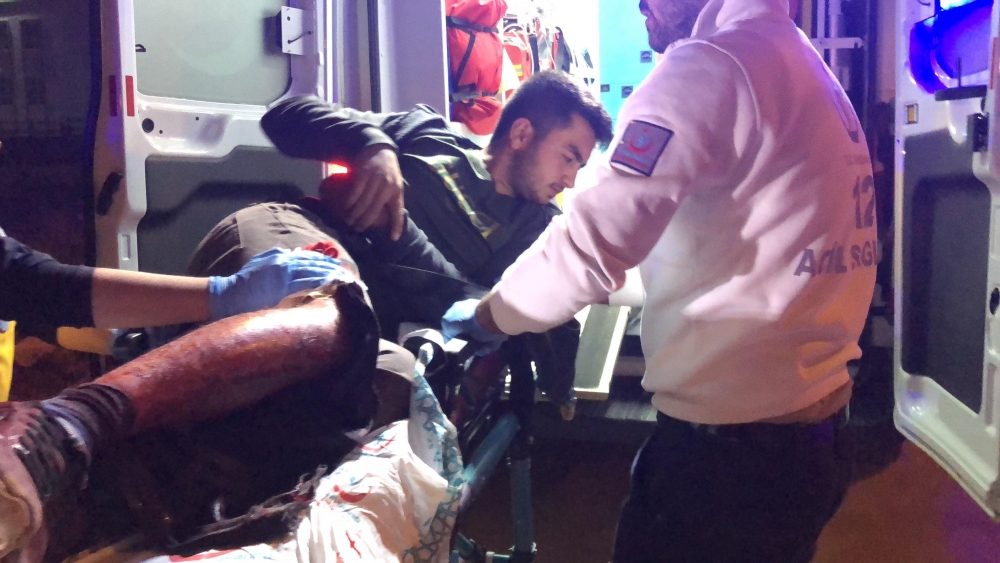 Karaman’da İki Gurup Arasında Bıçaklı Kavga: 3 Yaralı 5