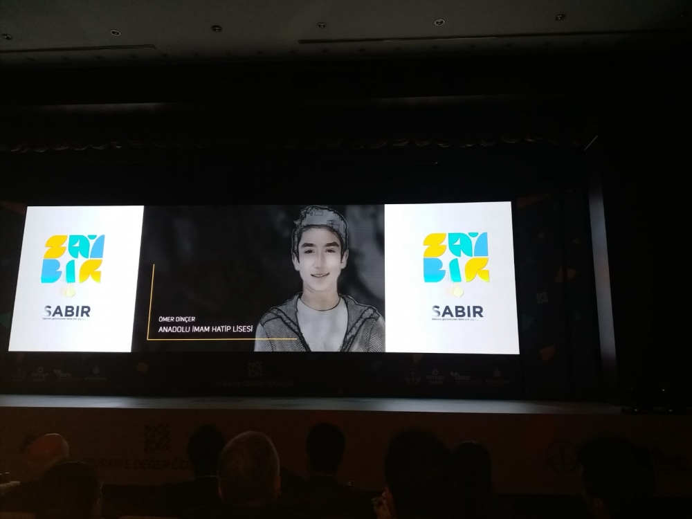 7.Türkiye Değer Ödülleri, Lise Kategorisinde Türkiye Birincisi. 3