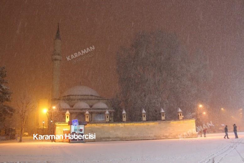Mart Ayında Karaman'da Kar Yağışı 11