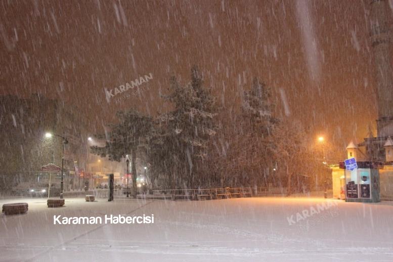 Mart Ayında Karaman'da Kar Yağışı 15