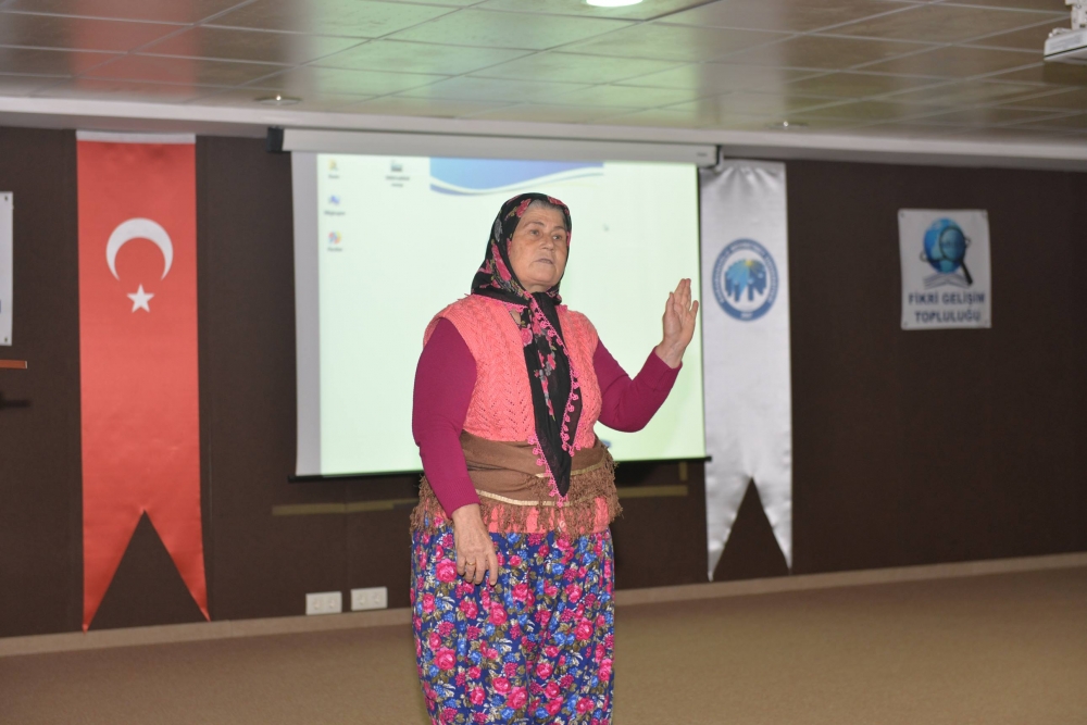 Ümmiye Koçak Girişimcilikte Kadının Rolünü Anlattı 2