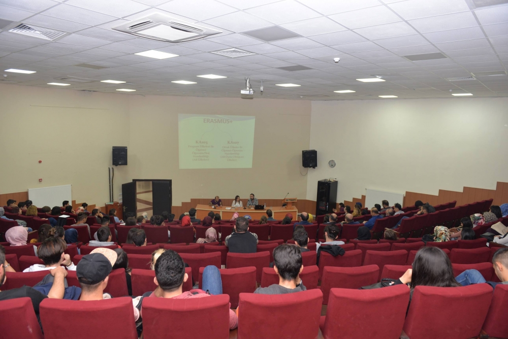 Uluslararası Değişim Programları Bilgilendirme Toplantısı Düzenlendi 5