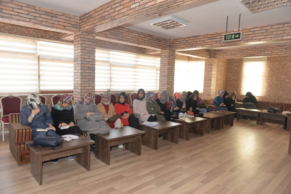 Kmü’de Kitap Tahlili 2