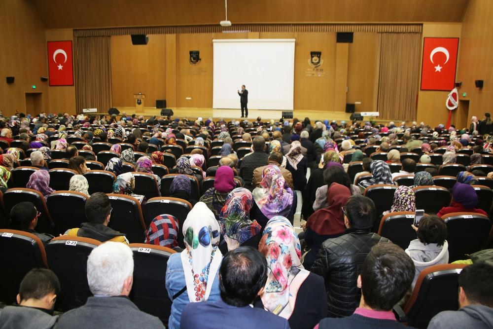 Prof. Dr. Mustafa Karataş Karamanlılarla Buluştu 11