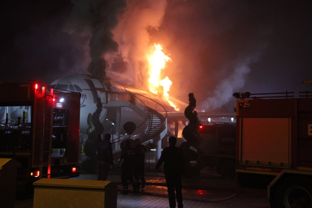 Uçak Restoranda Yangın 2