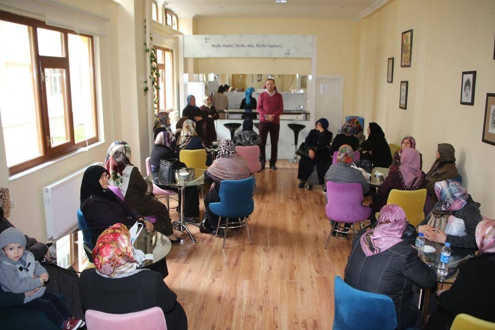 Karamanlı Hanımların Şehir Gezilerine İlgisi Sürüyor 3