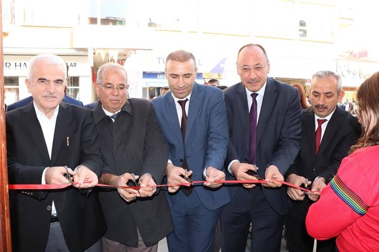 Geri Dönüşüm Malzemeleri Sanata Dönüştü 1