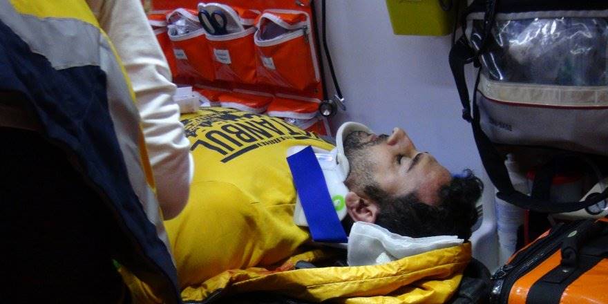 Motosiklete Çarpan Vicdansız Sürücü Yaralıyı Bırakıp Kaçtı