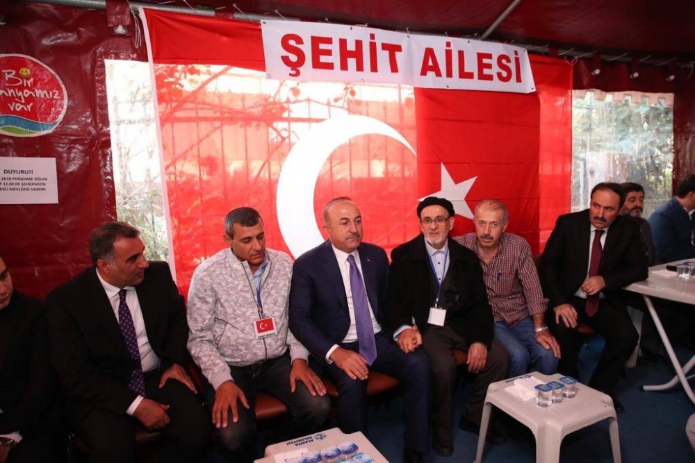 Bakan Çavuşoğlu, Şehit Evinde 1