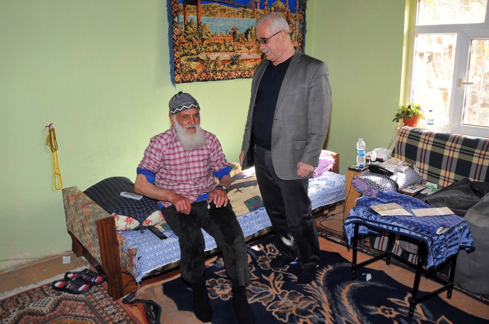 Akşehir Belediyesinin Yaşlılara Evde Temizlik Hizmeti Sürüyor 3