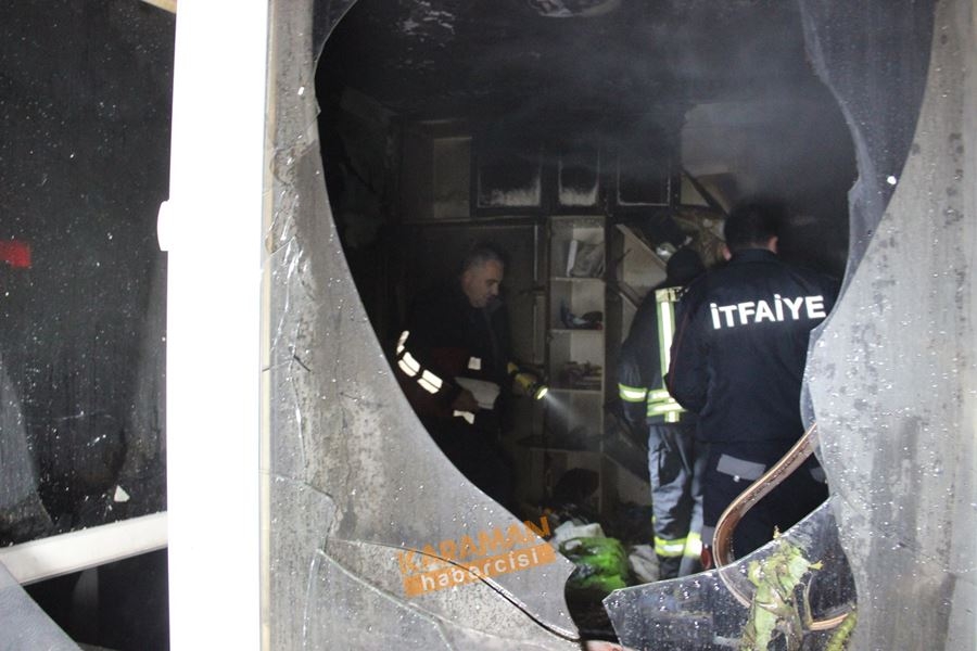 Karaman’da Karlı Gecede Korkutan Yangın 8