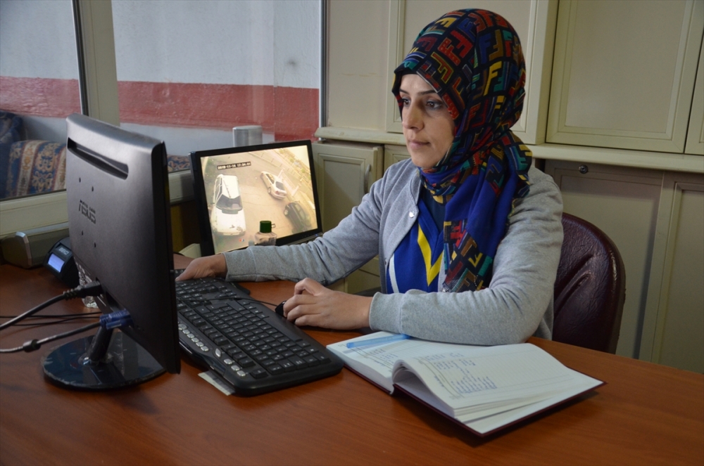 Karamanlık Kadın Girişimciden Oto Bakım Servisi 1