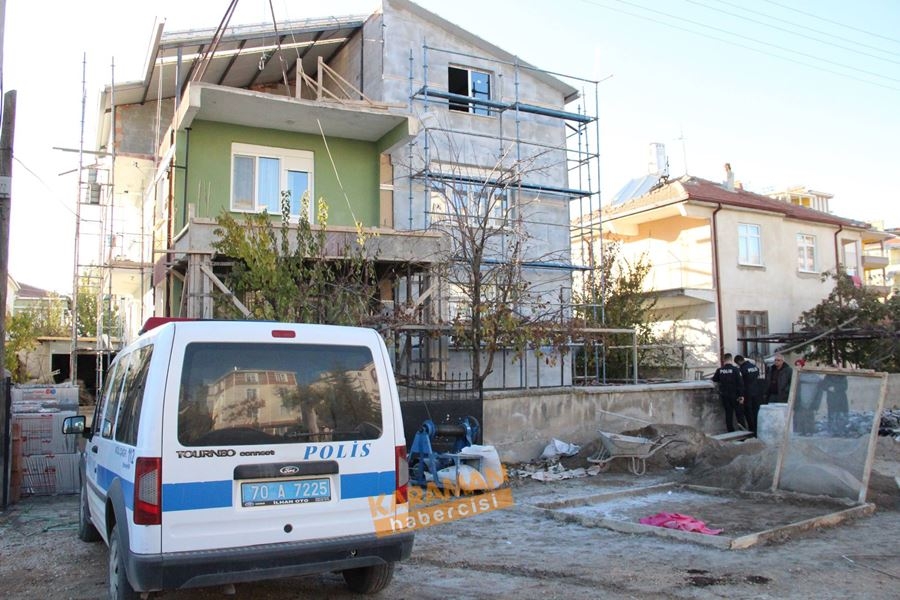 Karaman'da Merdivenden Düşen Usta Yaralandı 3