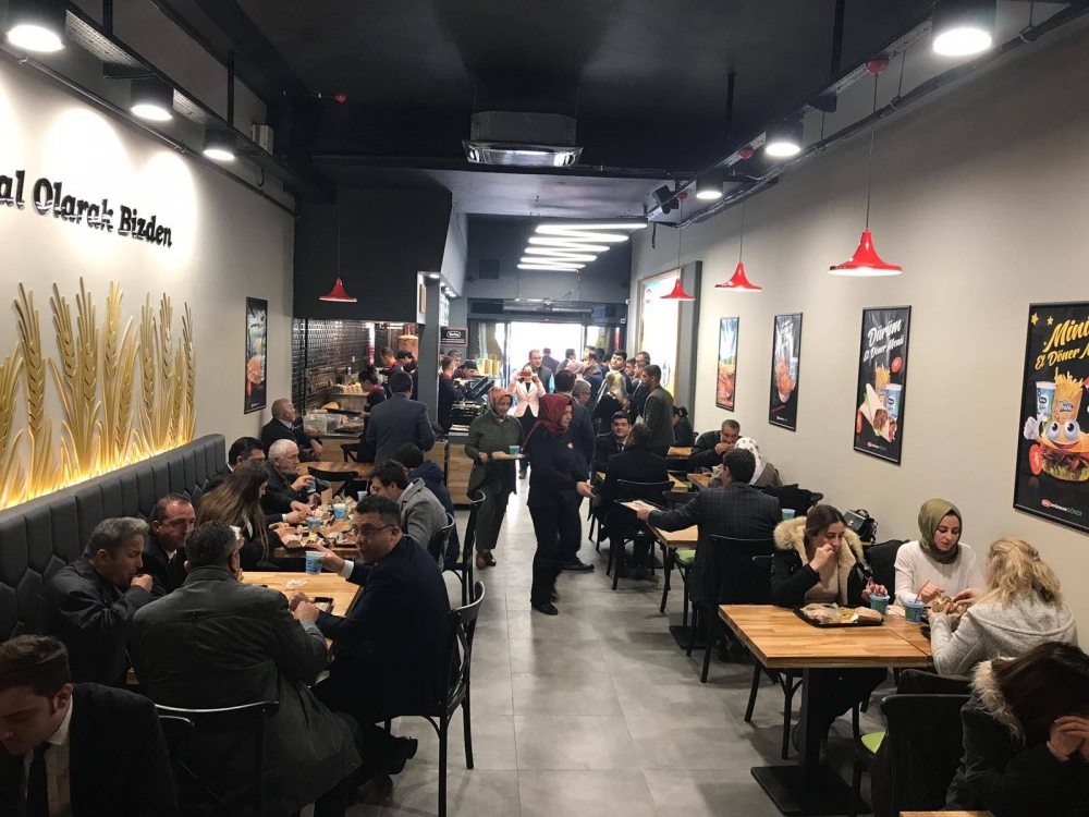 Torku Döner'in Zafer Ve Mithatpaşa Şubesi Hizmete Girdi 1