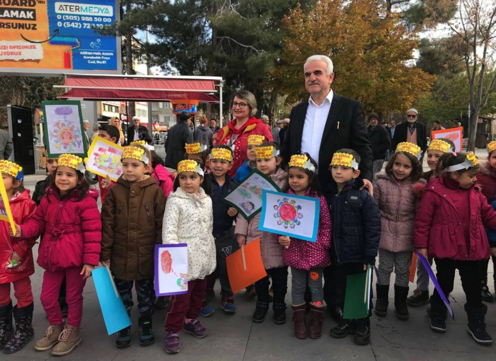 Öğrenciler Dünya Çocuk Hakları Gününü Kutladı 4