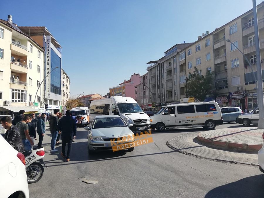 Atatürk Bulvarında Trafik Kazaları 1