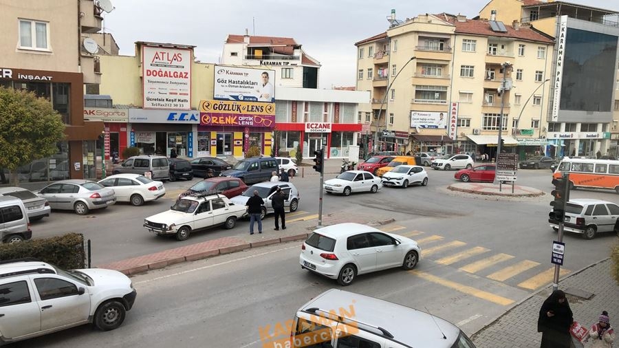 Atatürk Bulvarında Trafik Kazaları 3