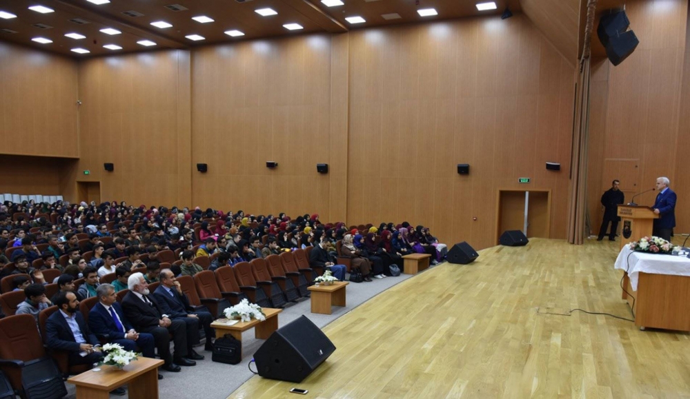 Hüseyin Yorulmaz ve Yüksel Yılmazer Birikimlerini Öğrencilerle Paylaştı 5