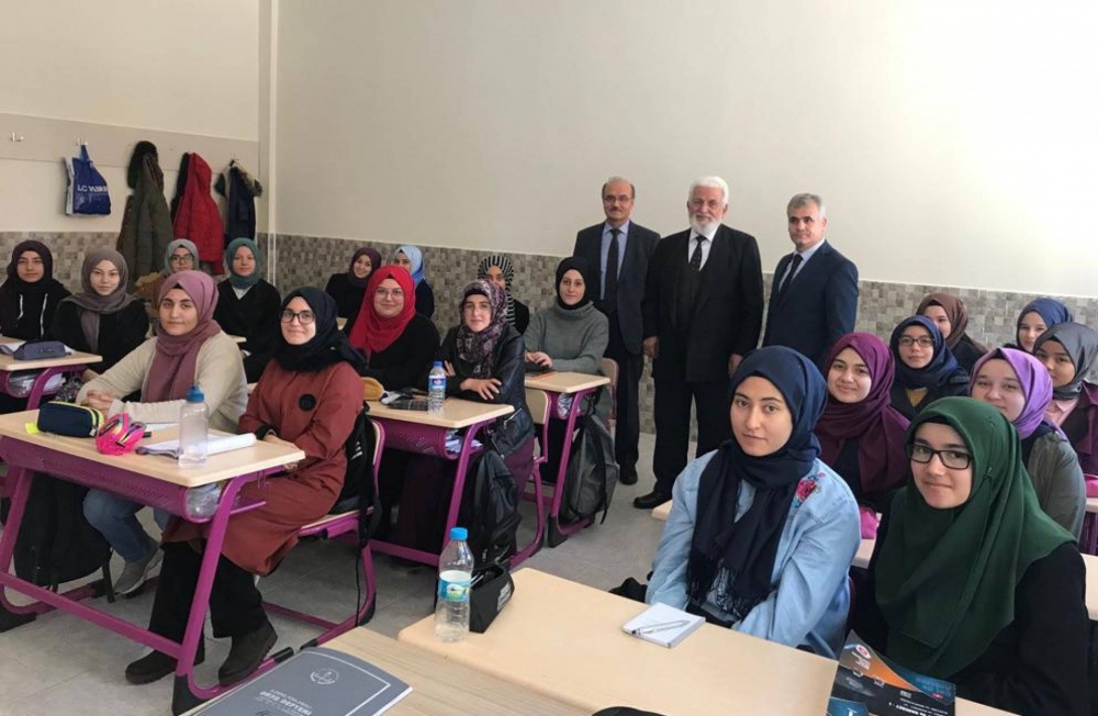 Hüseyin Yorulmaz ve Yüksel Yılmazer Birikimlerini Öğrencilerle Paylaştı 7