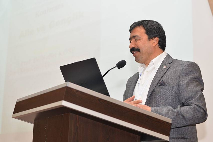 KMÜ’de Aile Ve Gençlik Konferansı 1