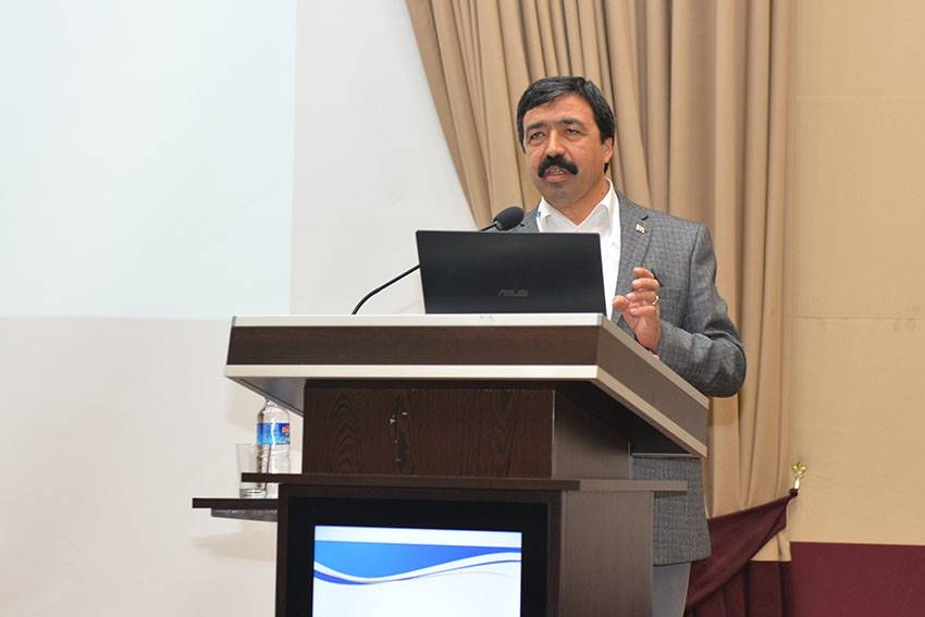 KMÜ’de Aile Ve Gençlik Konferansı 13