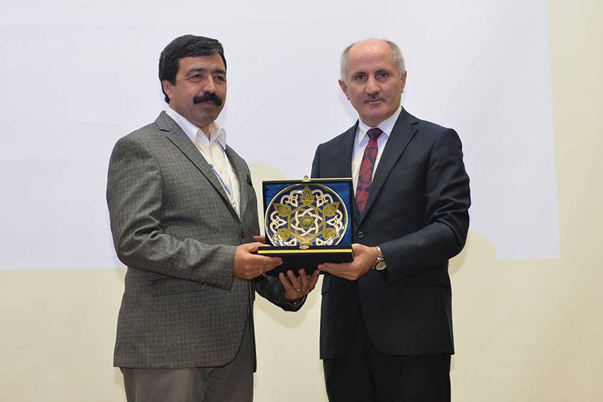 KMÜ’de Aile Ve Gençlik Konferansı 14