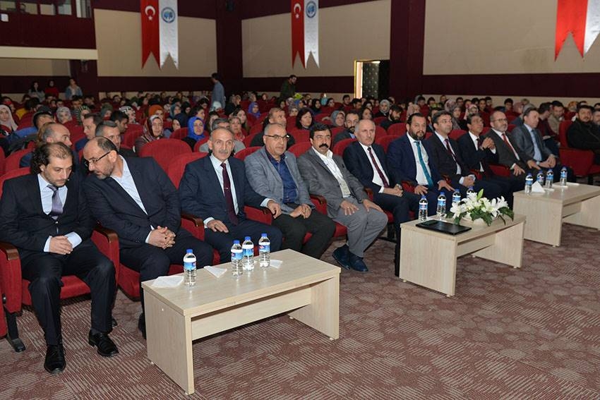 KMÜ’de Aile Ve Gençlik Konferansı 8