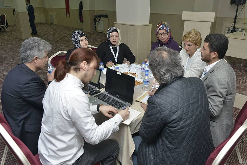 Sosyal Politikalar Açısından Kadın Ve Aile Çalıştayı Düzenledi 12