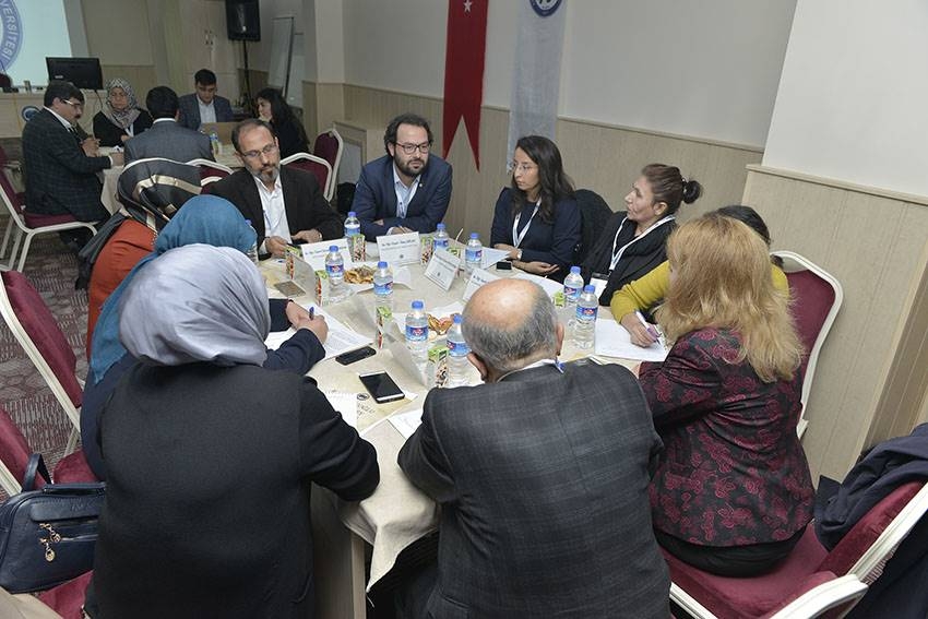 Sosyal Politikalar Açısından Kadın Ve Aile Çalıştayı Düzenledi 14