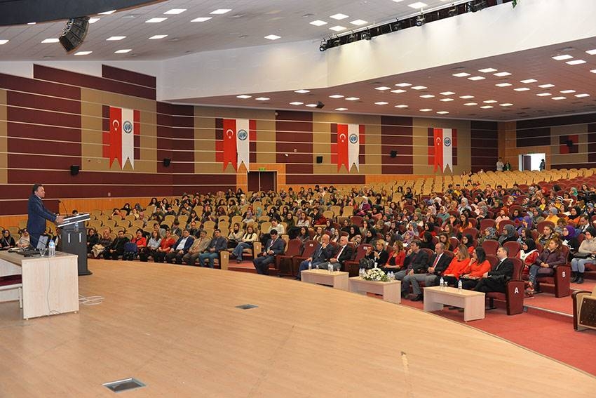 KMÜ’de  ‘Öğretmen Ve Çocuk Olmak’ Konulu Çalıştay Düzenlendi 12