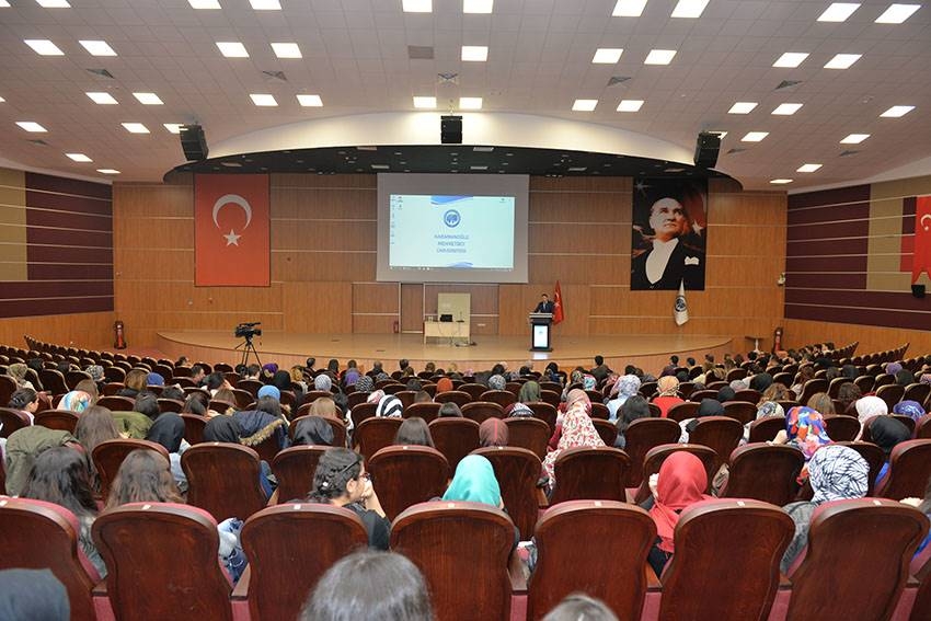 KMÜ’de  ‘Öğretmen Ve Çocuk Olmak’ Konulu Çalıştay Düzenlendi 13