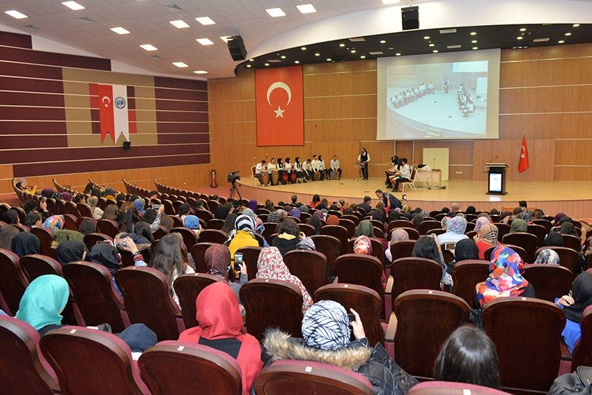KMÜ’de  ‘Öğretmen Ve Çocuk Olmak’ Konulu Çalıştay Düzenlendi 17