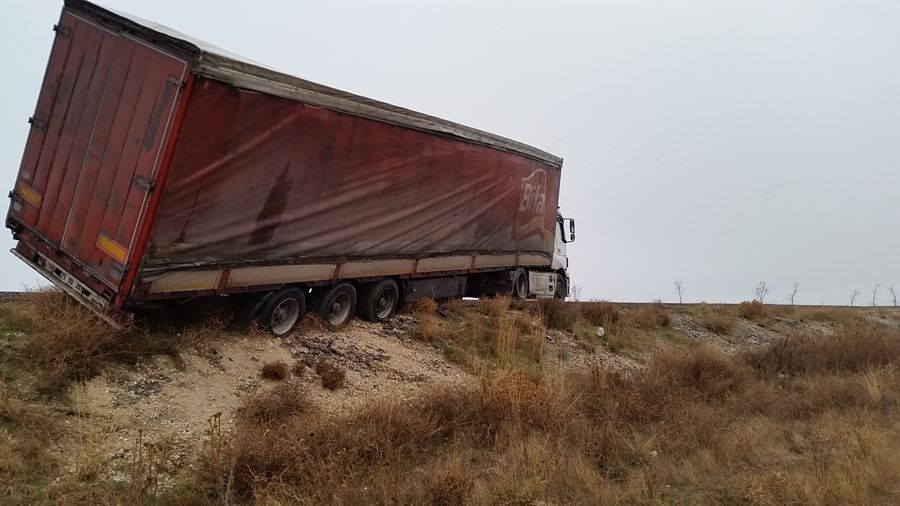 Karaman'dan Çıkan Tır Konya'dan Sonra Kaza Yaptı 3