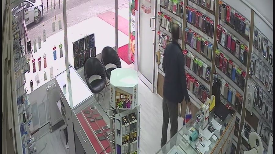 Karaman'da Cep Telefonu Hırsızlığı Güvenlik Kamerasında 2