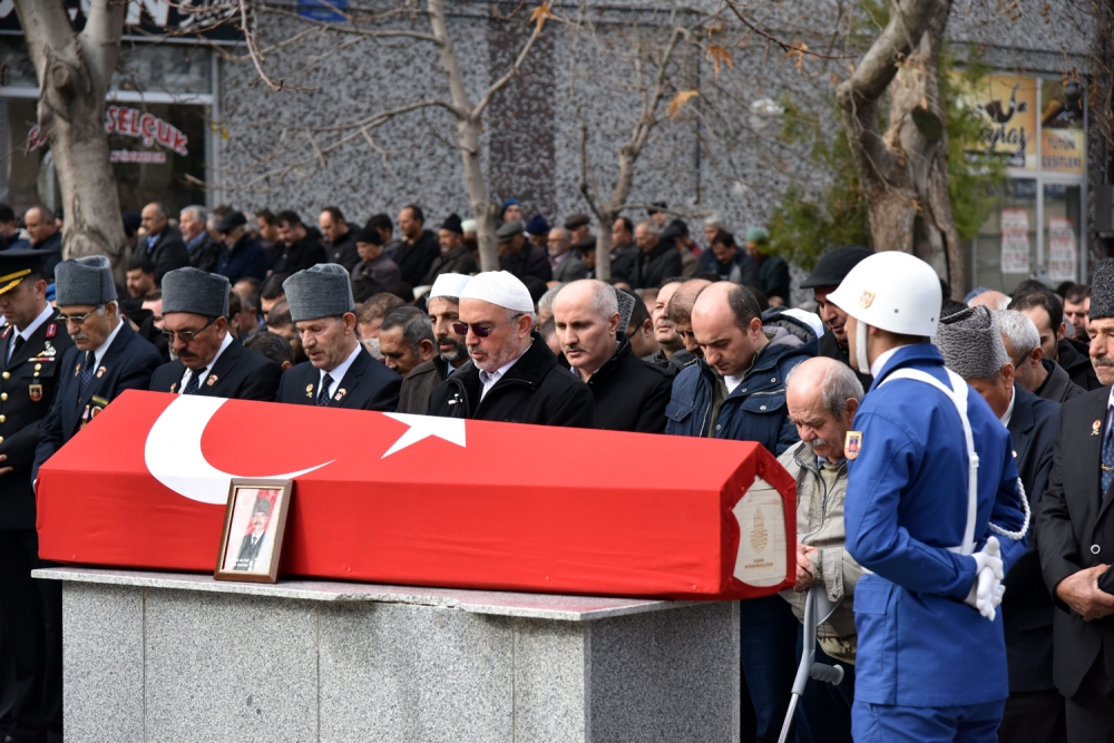 Karamanlı Gazi Son Yolculuğuna Uğurlandı 1