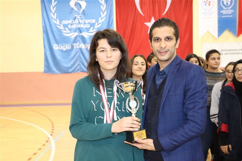 Karaman'da Düzenlenen Basketbol Final Maçları Nefes Kesti 11