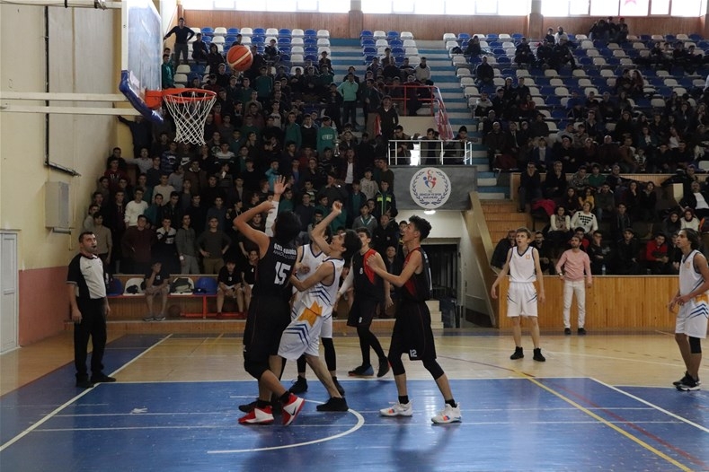 Karaman'da Düzenlenen Basketbol Final Maçları Nefes Kesti 19