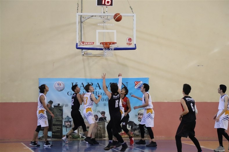 Karaman'da Düzenlenen Basketbol Final Maçları Nefes Kesti 23