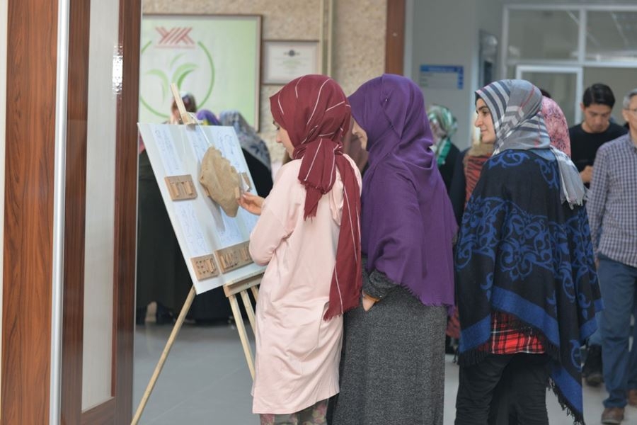 KMÜ 'Din Eğitiminde Engelsiz Oyunlar' Sergisi Düzenledi 1