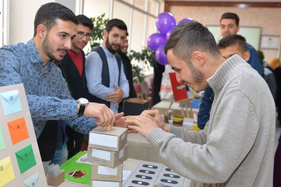 KMÜ 'Din Eğitiminde Engelsiz Oyunlar' Sergisi Düzenledi 5